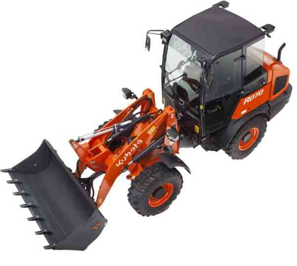 Колесный погрузчик Kubota R070