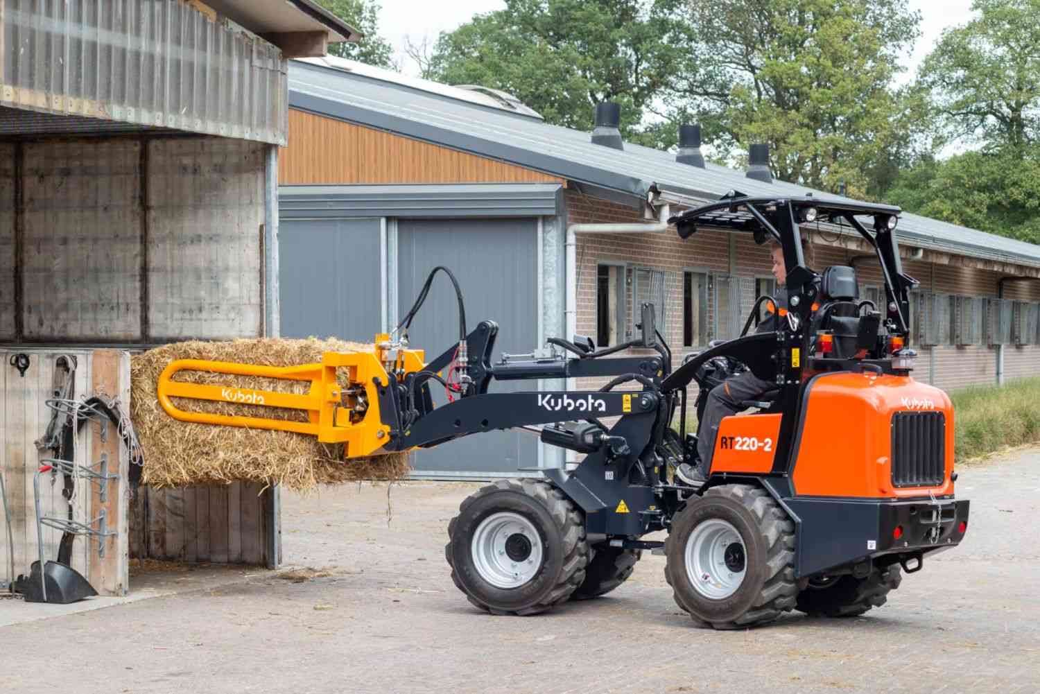 Телескопический погрузчик Kubota КТН4815