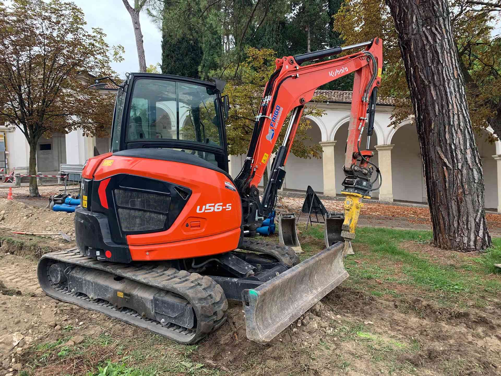 Мини-экскаватор Kubota U56-5